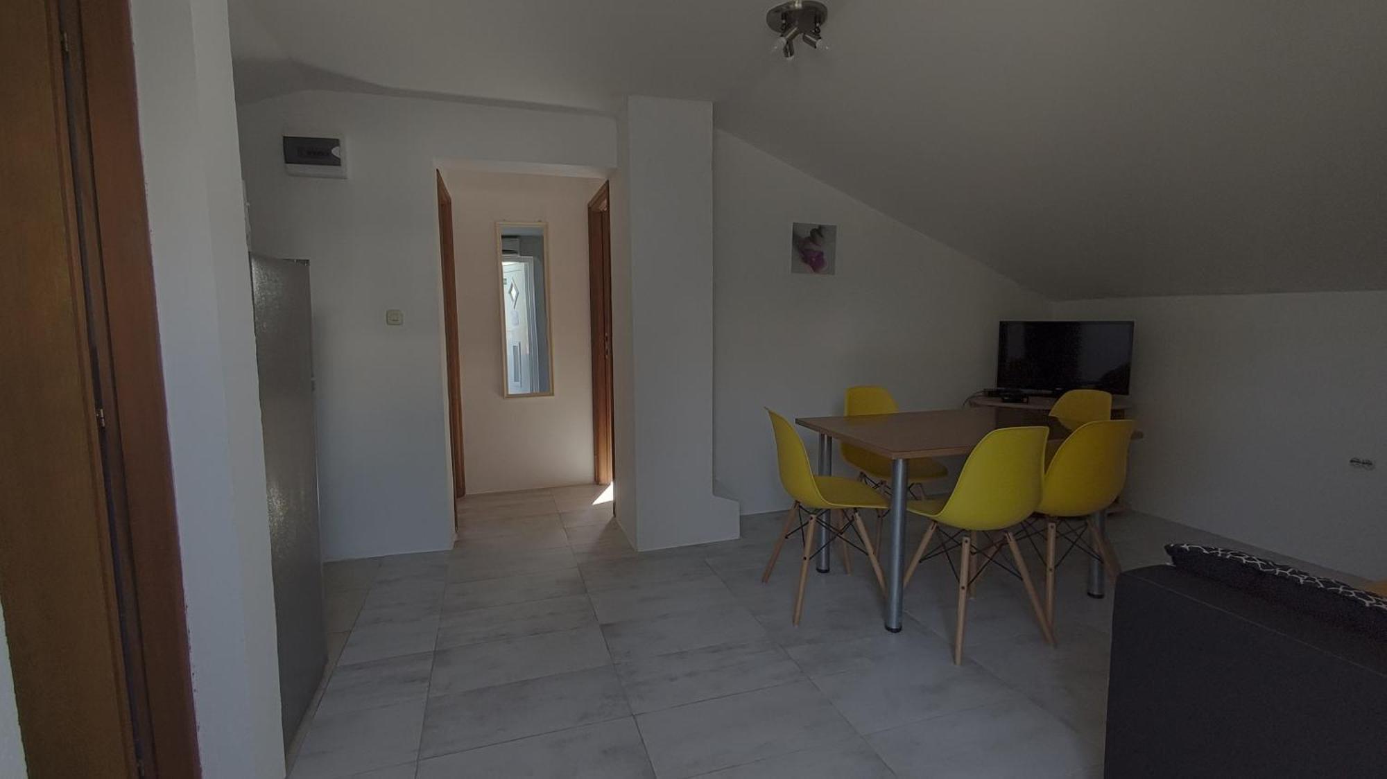 Apartman Tea Karlobag Buitenkant foto